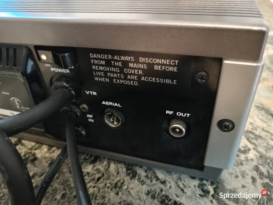 Zabytkowy Hitachi Video Tuner VTTU65E Japan Drawski Młyn