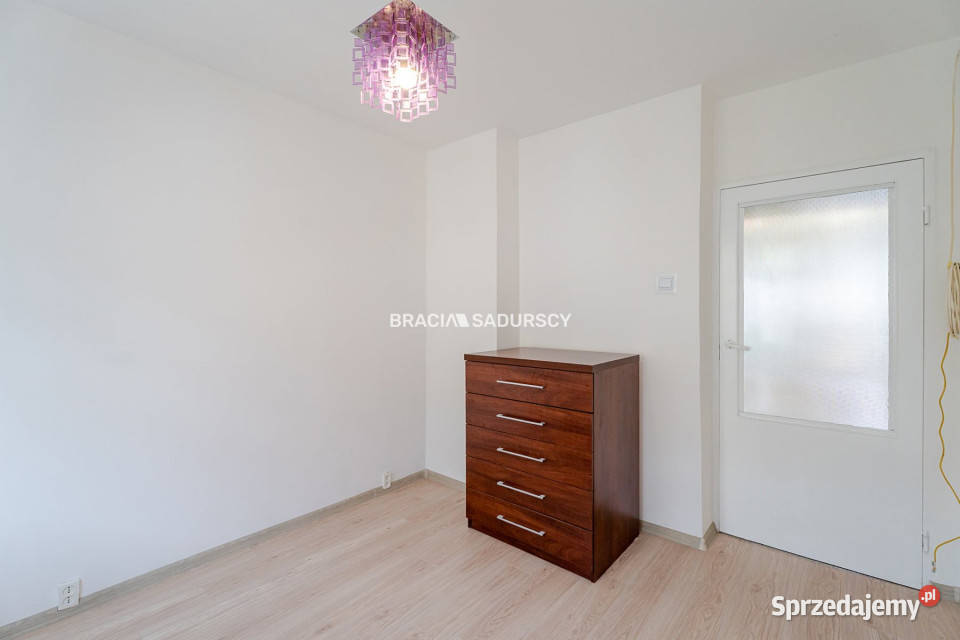 Mieszkanie Kraków Dobrego Pasterza 38m2 blok małopolskie