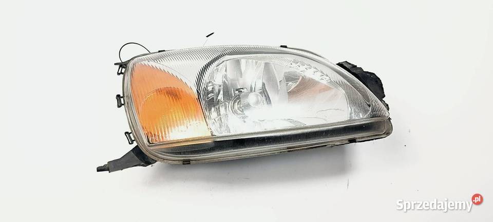 LAMPA PRAWA PRZÓD FORD FIESTA MK4 LIFT osobowe Lipno