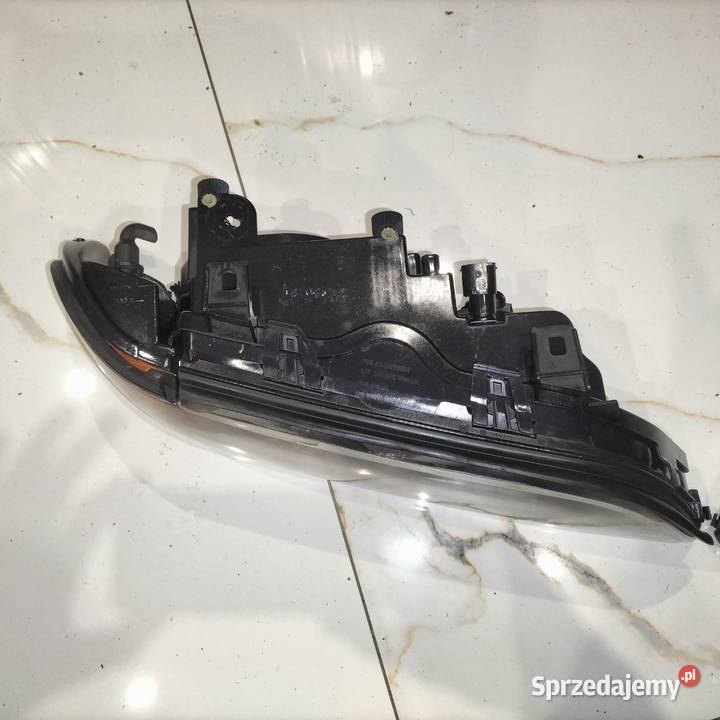 Lampy przednie BMW E39 Oryginał BMW HELLA stan śląskie Poręba
