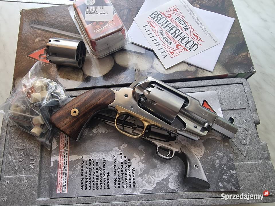 Rewolwer Czarnoprochowy Remington 1858 New Army  +2 bębny