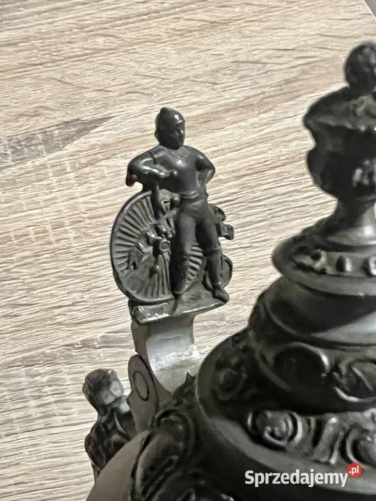 Kufel z roku 1899 niemiecki świąteczny z cyny Antyki Wrocław