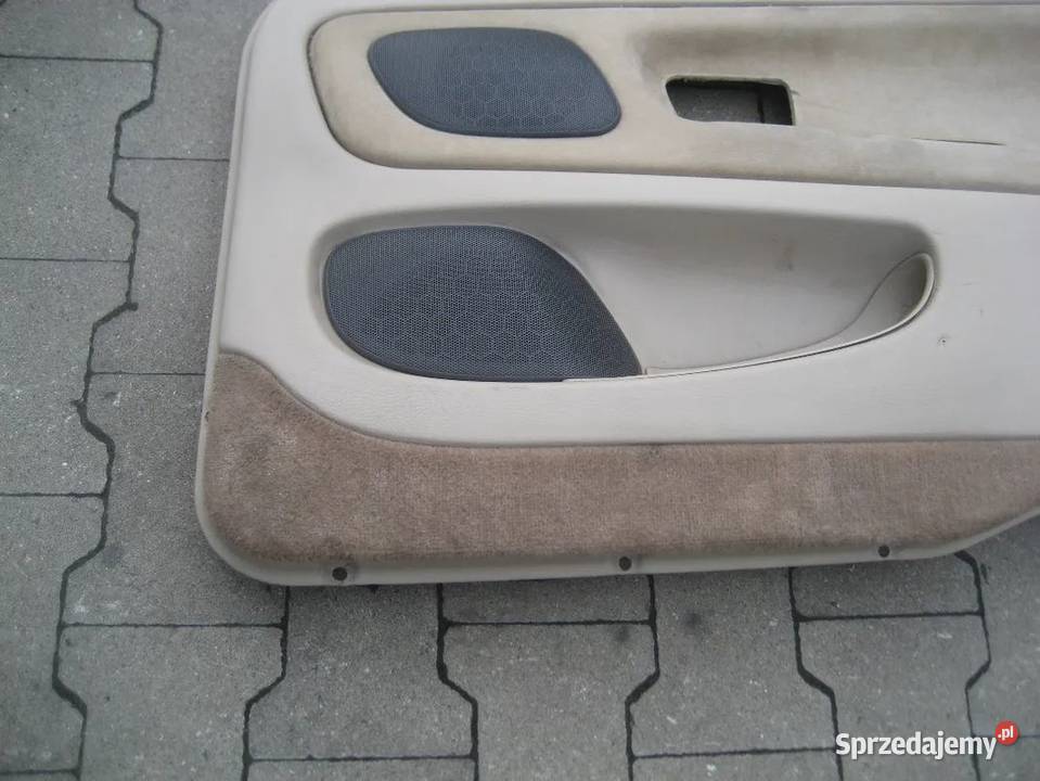 volvo c70 9805r boczek tapicerka drzwi prawa Rakoniewice