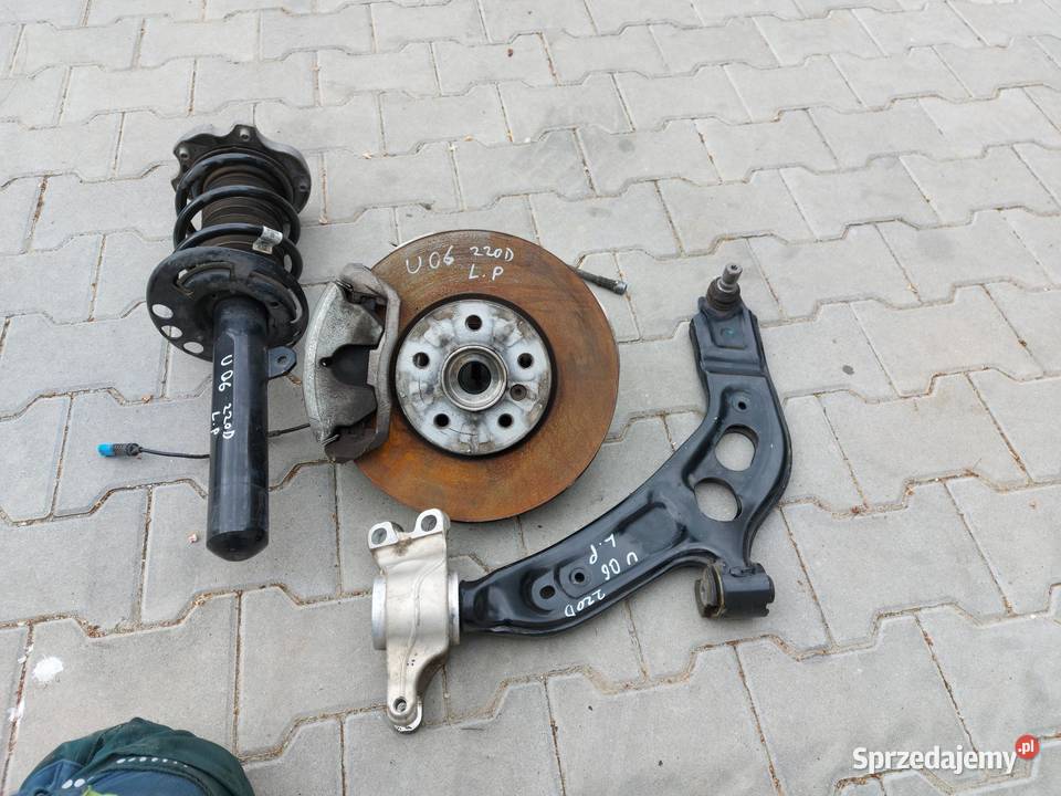 BMW U06 220d WAHACZ ZWROTNICA PIASTA LEWY PRZÓD osobowe dolnośląskie