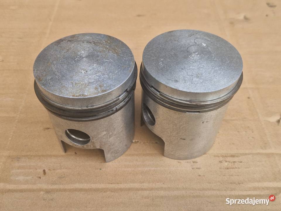 Trabant 601 nowe tłoki DLG Głowice cylindrów Szydłowiec
