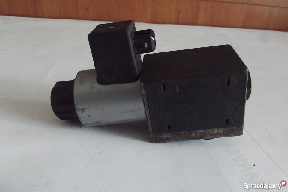 Elektrozawór 2 otworowy napędu MTZ MTZ sprzedam