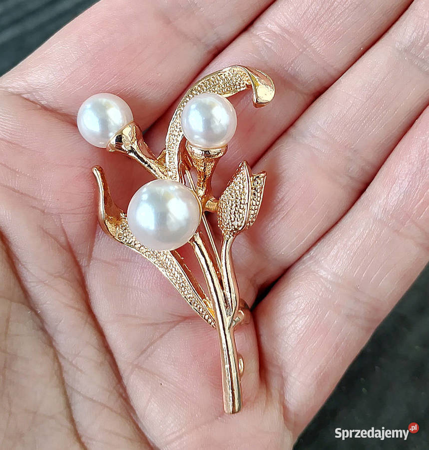 broszka zawieszka z perłami pozłacana Broszki sprzedam
