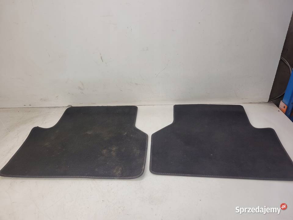 DYWAN DYWANIKI WELUROWE TYŁ AUDI Q3 8U 8U0864450 Tapicerki samochodowe Przystajń