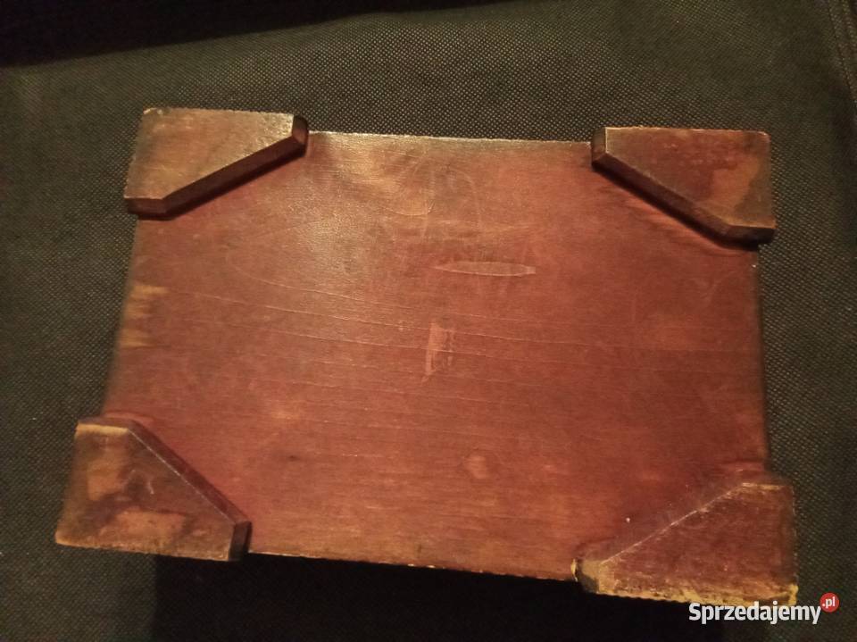 Pudełko drewniane rzeźbione PRL Warszawa sprzedam