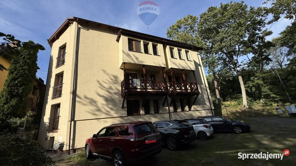 Ośrodek wypoczynkowy na sprzedaż Ilość pomieszczeń 18 Krynica Morska