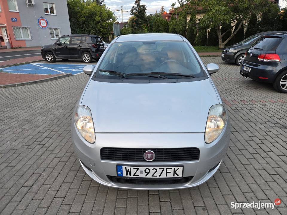 Fiat Grande Punto 14 benzyna 2011r manualna Grodzisk Mazowiecki sprzedam