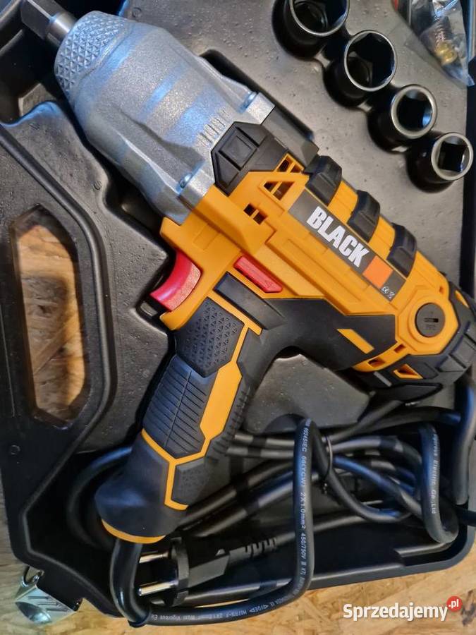 ELEKTRYCZNY KLUCZ UDAROWY 800Nm 12 2200W Klucze udarowe Głogowa