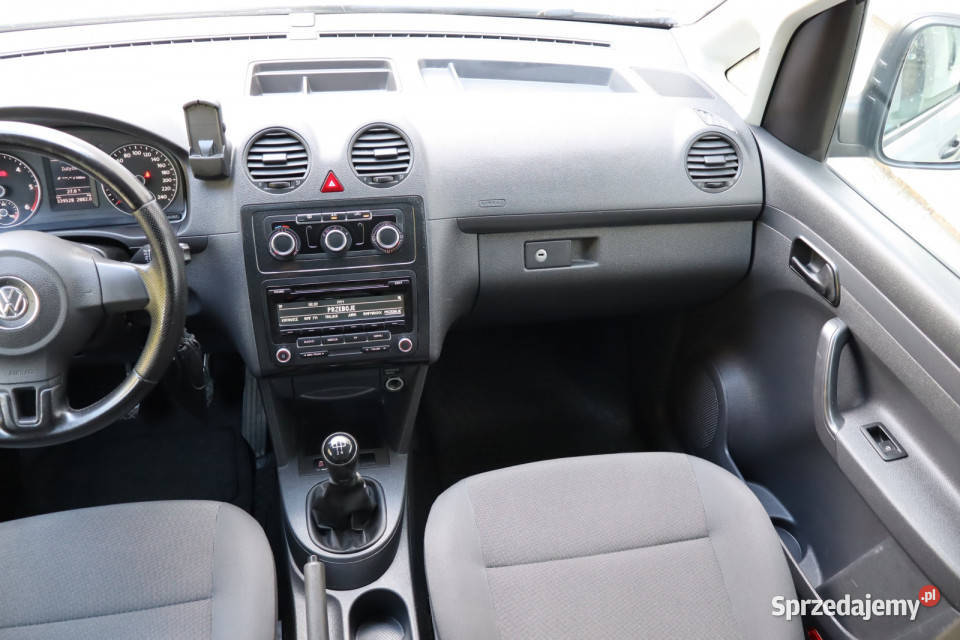 VW Caddy 16 TDi srebrny Zabrze