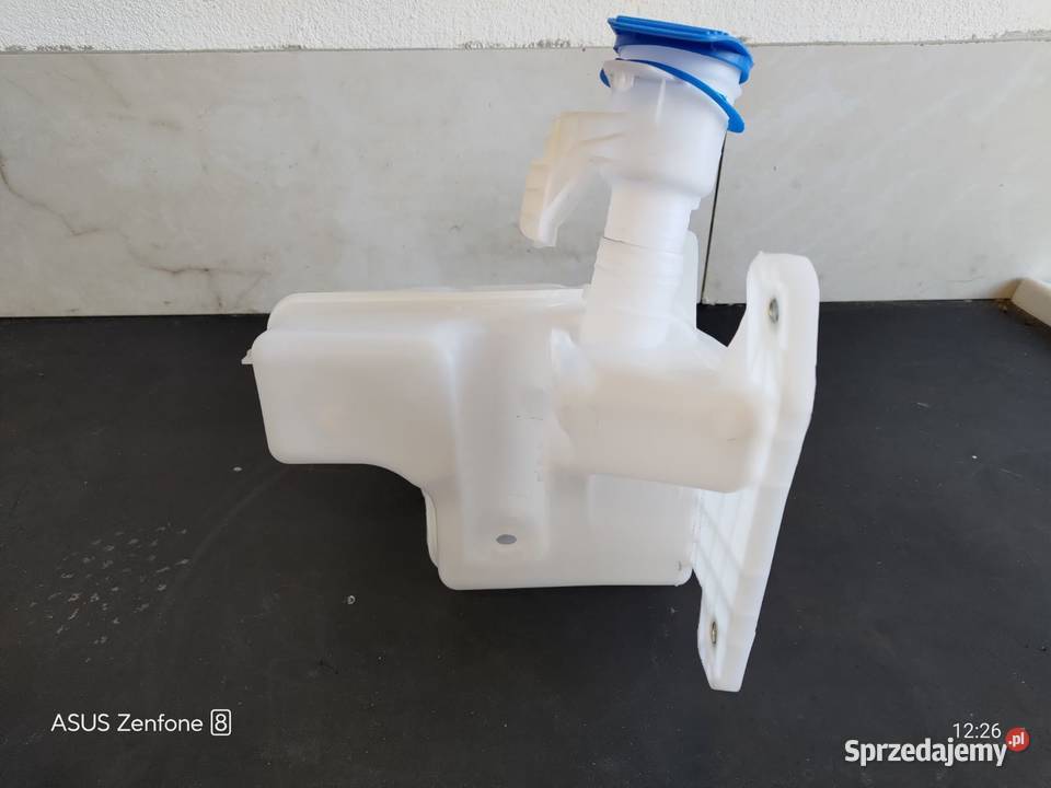 Zbiornik spryskiwaczy VW Passat b8