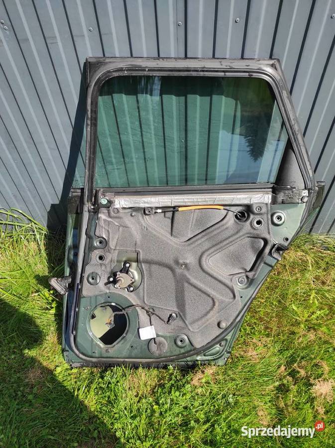 Drzwi prawy tył audi a4 b6 kombi części blacharskie małopolskie Dobczyce