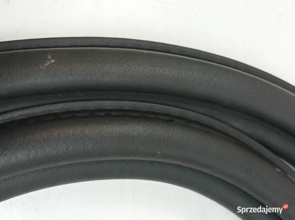 USZCZELKA DRZWI PRAWY TYŁ KAROSERYJNA Volvo S60 sprzedam