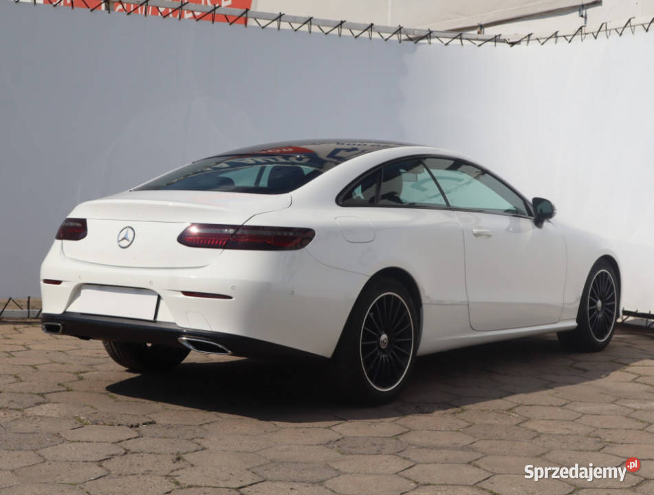 Mercedes E E 200