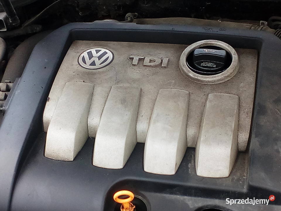 VW volkswagen Golf V 5 silnik 19 TDI błotnik