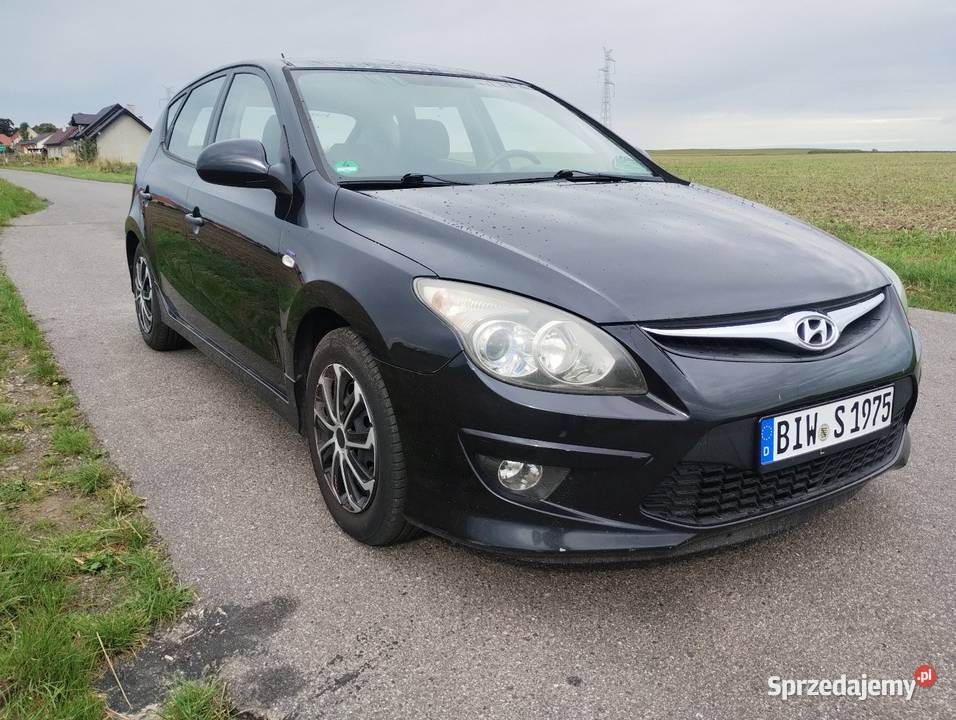 Hyundai i30 14 benzyna 2011 przebieg 168 dolnośląskie Świdnica Polska