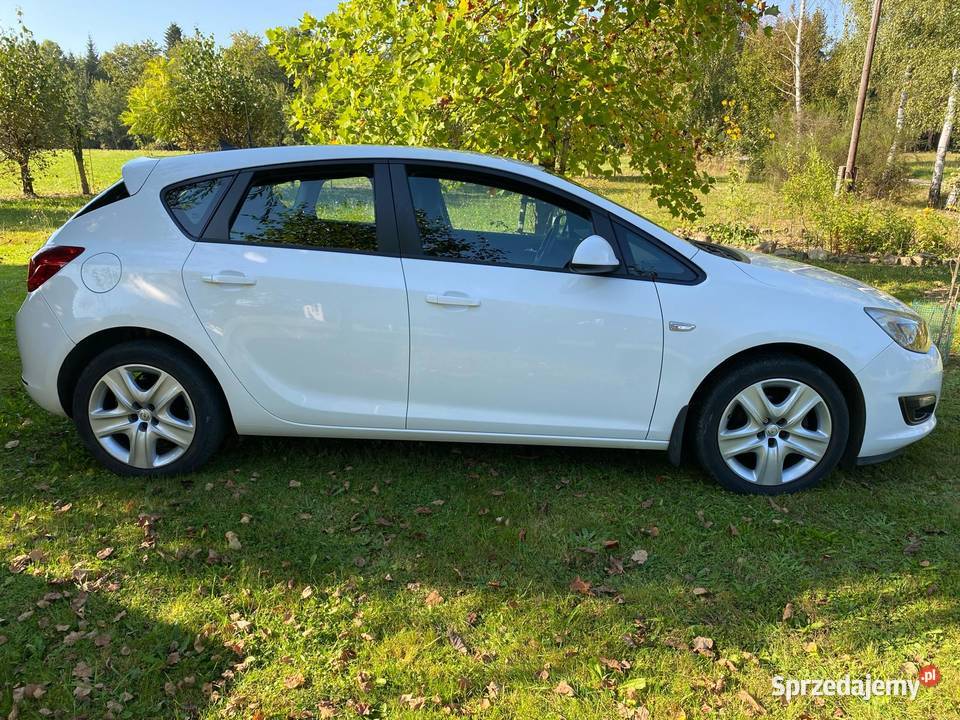 Opel Astra J TURBO 14 piękna w oryginale