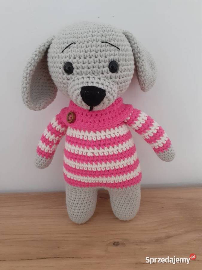 Piesek zrobiony z włóczki na szydełku Kraków