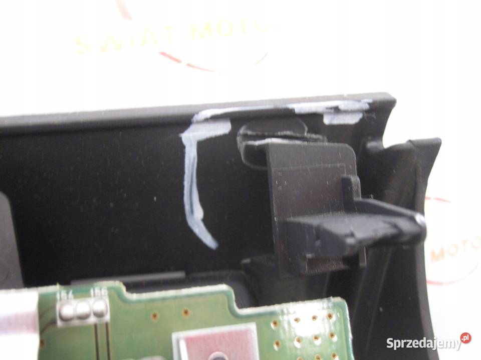 OUTLANDER LIFT II 11r panel radia 8002A139XA osobowe Kielce