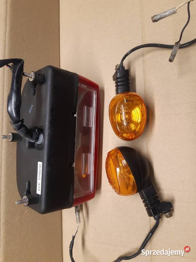 Triumph Tiger 885i 955iczęści lampa tył mazowieckie Suchożebry