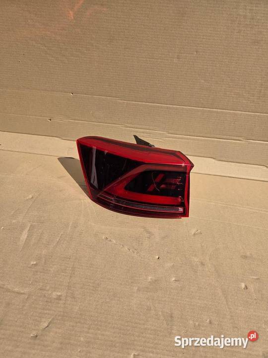 Lampa lewa lewy tył tylna VW TRoc Lift