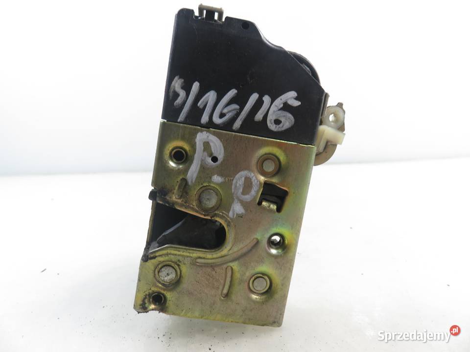 ZAMEK PRAWY PRZEDNI PEUGEOT 3076 PIN osobowe sprzedam