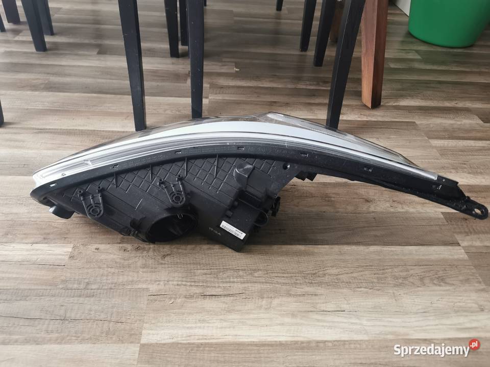 REFLEKTOR PRZEDNI PRAWY KIA CEED II XENON LED osobowe dolnośląskie Pielgrzymka