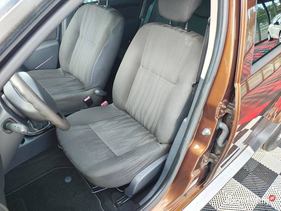 Dacia Duster 2011r 16Benzyna Stan Zarejestrowana ASR (kontrola trakcji) Zarszyn
