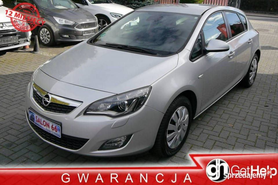 Opel Astra 14t Xenon Stan b 100bezwypadkowy z