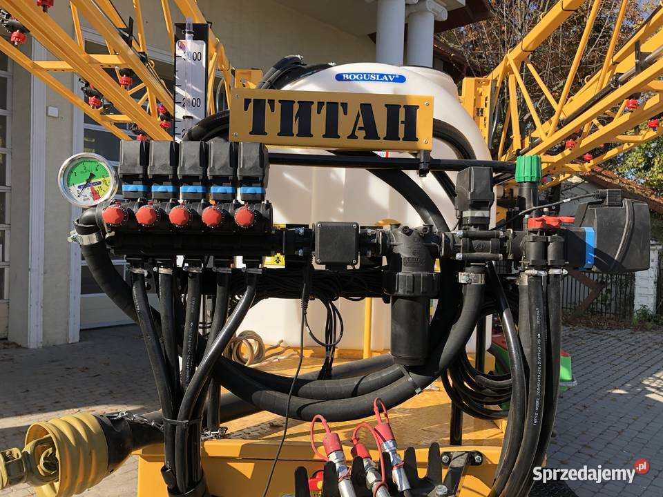 Opryskiwacze zaczepiane Boguslav Titan 3000l