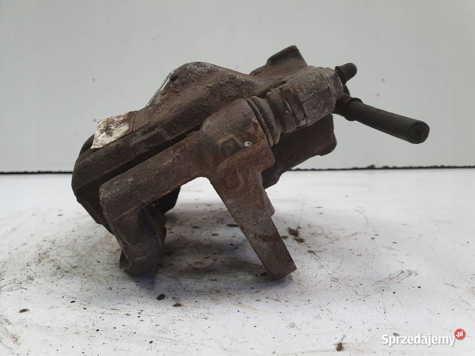 Toyota Corolla XII E21 LEWY PRZEDNI ZACISK osobowe Rudka sprzedam