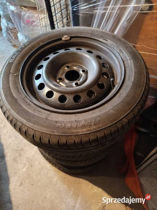 Cztery felgi z oponami renault Kangoo 14 stan lubelskie Lublin