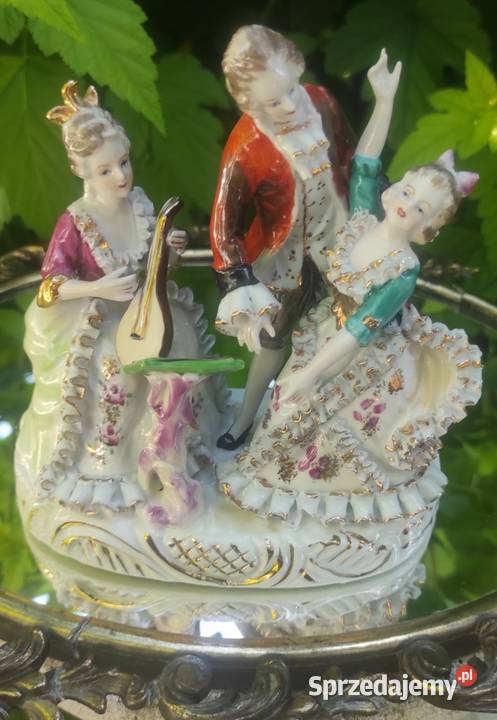 Porcelanowa grupa figuralna w stylu drezdeńskim Pabianice