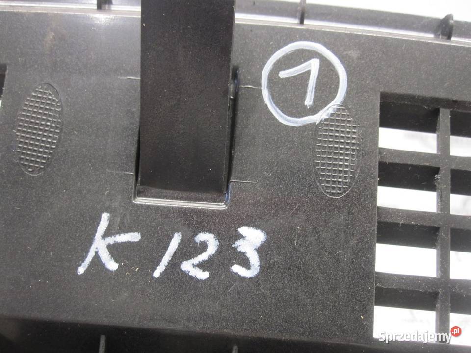 QASHQAI I J10 LIFT 11r ramka obudowa środkowa