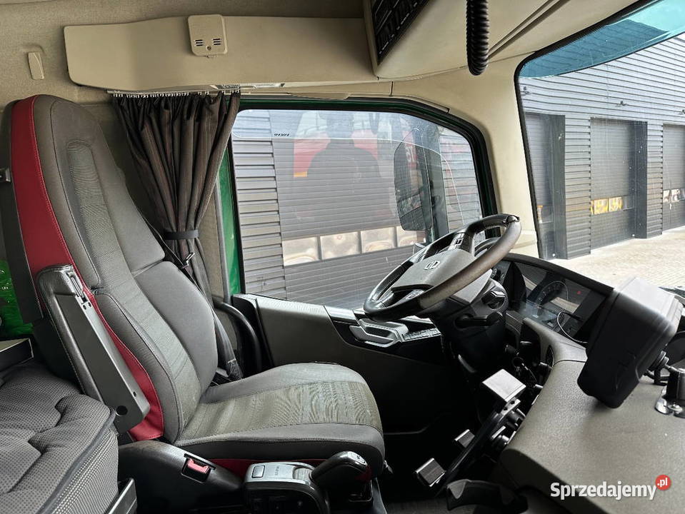 Ciagnik 6x4 ciężki transport 60 to klimatyzacja Samochody ciężarowe