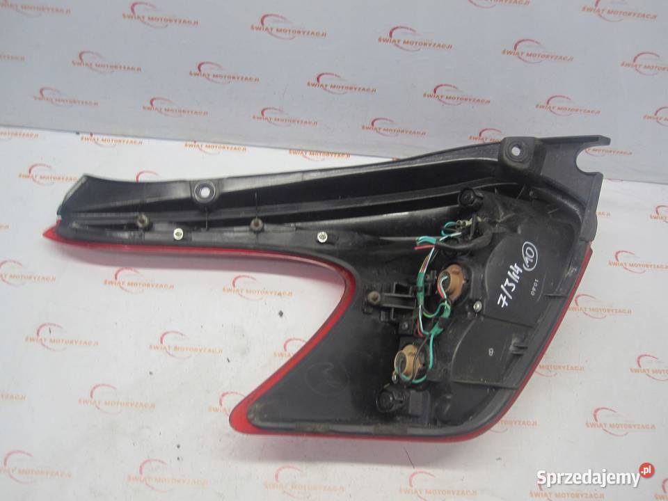 NISSAN JUKE I F15 10r lampa prawa tył świętokrzyskie Kielce