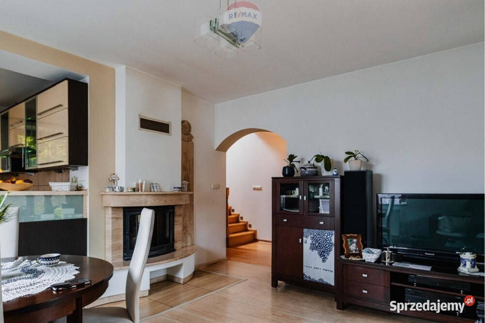 Dom wolnostojący z 2010r 1835 m mieszkalny Czechowice-Dziedzice