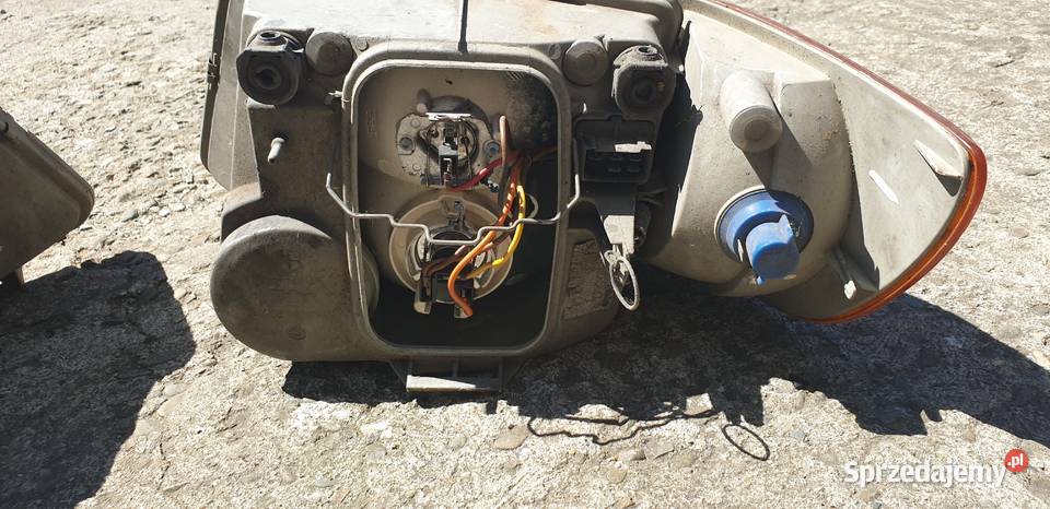 Lampa prawa i lewa do mercedesbenz małopolskie
