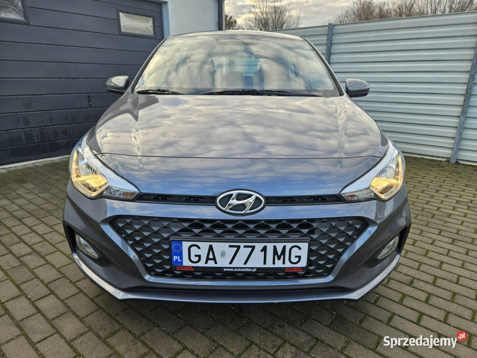 Hyundai i20 12 75 benzyna NOWY bezwypadek Hatchback pomorskie Gdynia