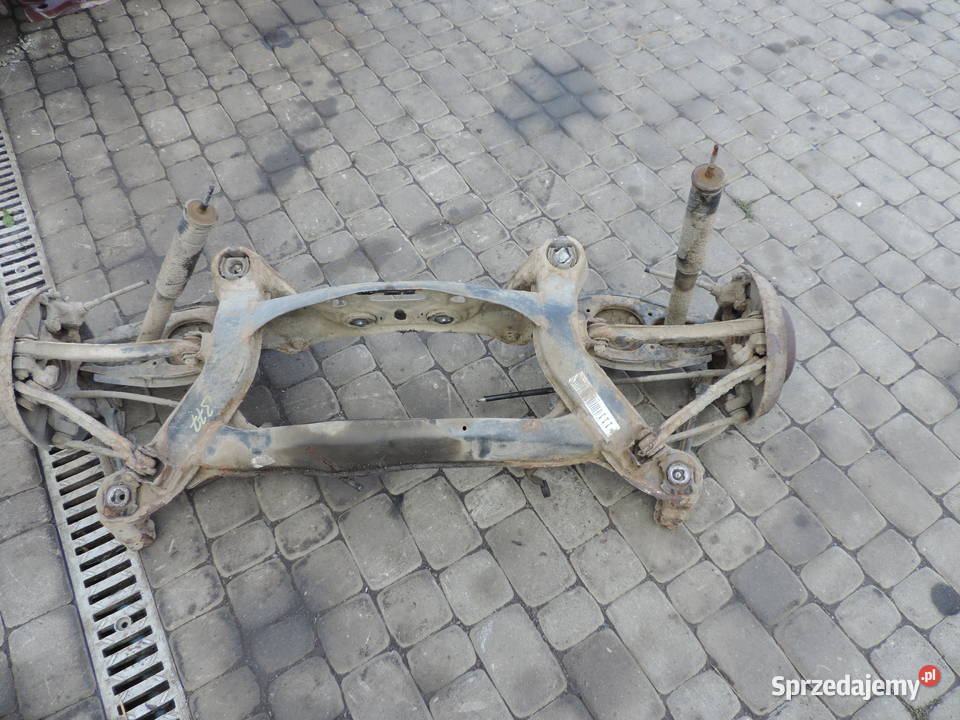 ZAWIESZENIE TYŁ BELKA TYLNA MERCEDES CKLASA W202 Nowy Sącz sprzedam