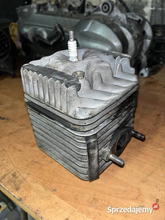 Cylinder z głowicą Piaggio tphskr 125 2t Kielce