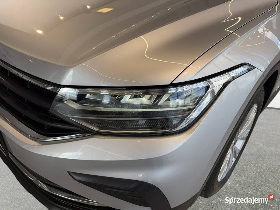 Volkswagen Tiguan VAT 23 Life 15TSI 150 M6 2022 isofix Myślenice