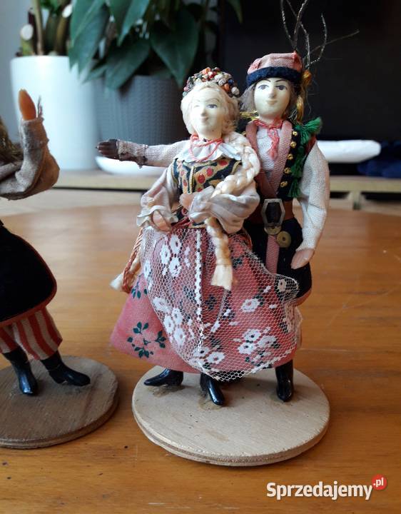 Lalki ludowe w strojach regionalnych Cepelia PRL Gdynia