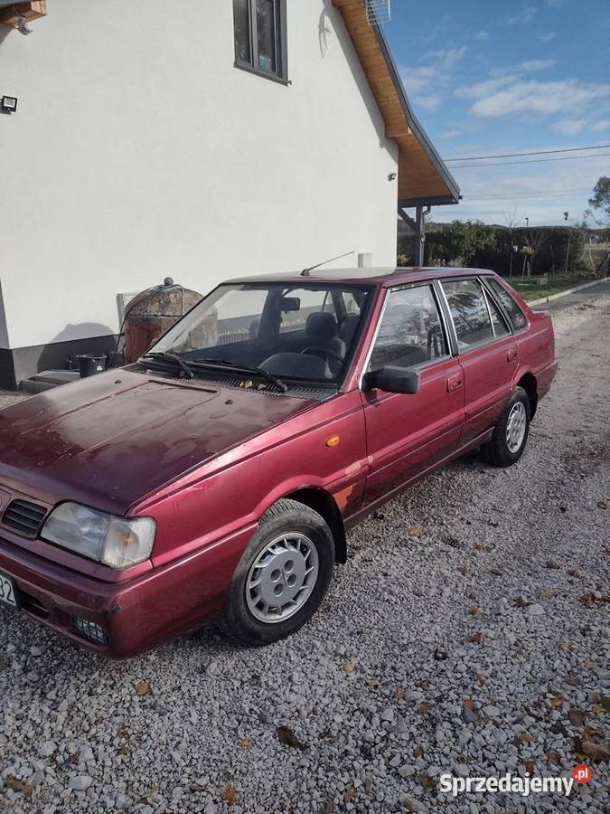 Polonez Atu czerwony Bełsznica