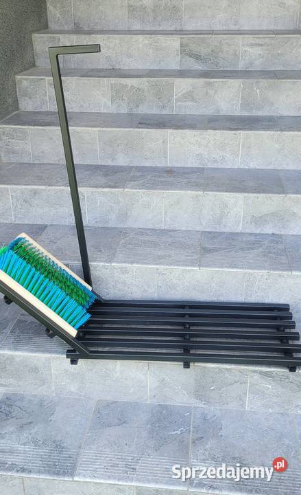 Wycieraczka szczotkowa do butów z rekojmią