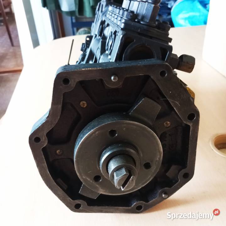 Pompa wtryskowa rzędowa do silnika DT466 Rok produkcji 2010