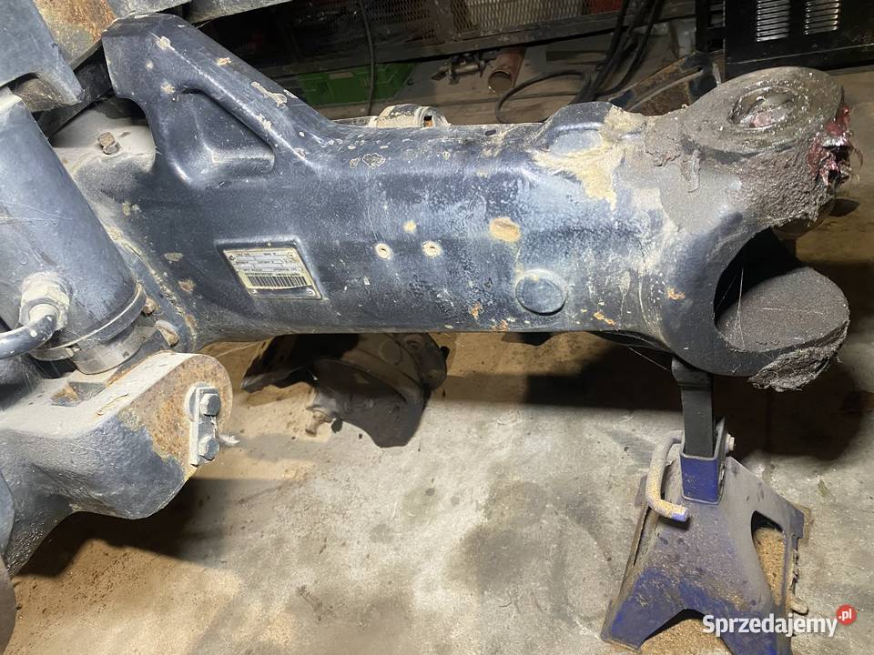 Obudowa mostu DEUTZFAHR AGROTON 150 090001108
